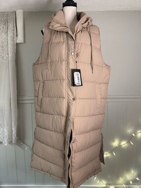 NWT G.O.G.G Long Quilted Sleeveless Hooded Vest in Tan Oat